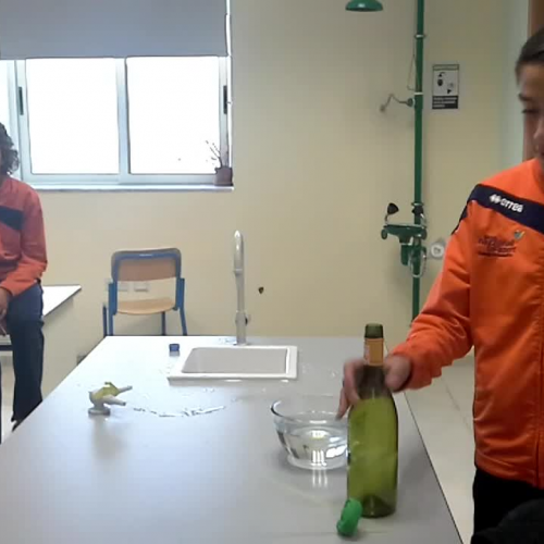 liquid pressure physics experiment